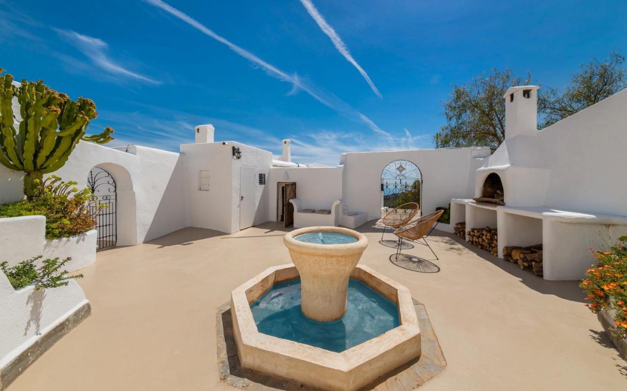 Cortijo El Albaricoque De La Sierra - Finca De 75 Hectareas ! Níjar エクステリア 写真